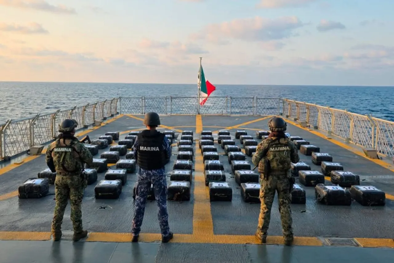 Marina decomisa dos toneladas de narcóticos en operativo en Acapulco